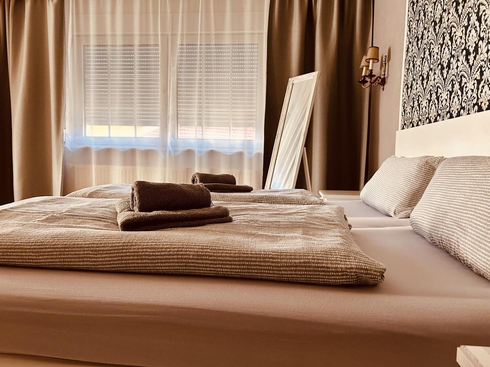 Casa Rehse I Stilvolles Apartment I 24H-Self-Check-In I Kostenlos Parken & Wlan I 55-Zoll-Smart&Kabel-Tv I Oepnv Erfurt Bagian luar foto