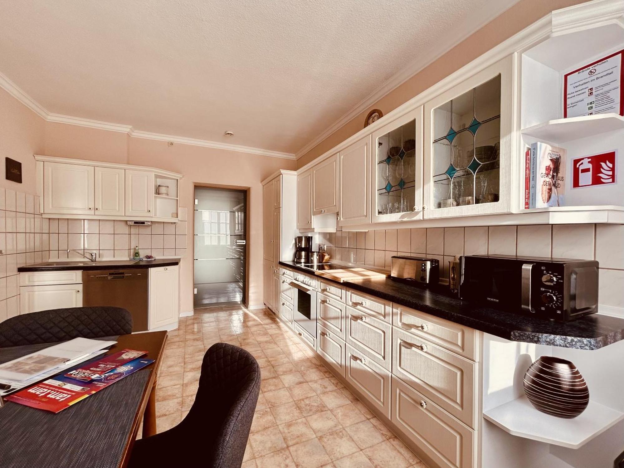 Casa Rehse I Stilvolles Apartment I 24H-Self-Check-In I Kostenlos Parken & Wlan I 55-Zoll-Smart&Kabel-Tv I Oepnv Erfurt Bagian luar foto